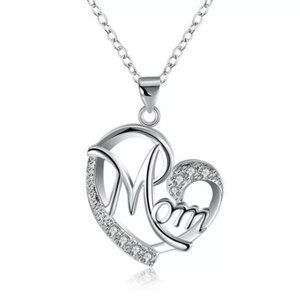 Mom Heart Shape Pendant Necklace